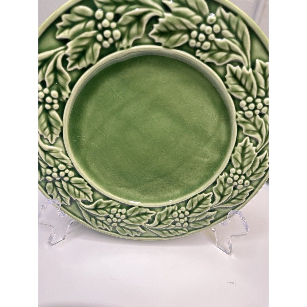(2) Bordallo Pinhiero Green Christmas Holly Salad Plate 8" Leaves Border - Picture 4 of 8